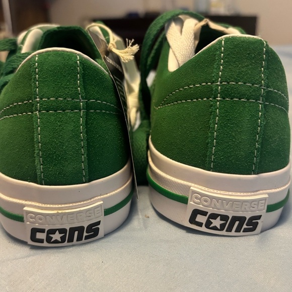 Converse One Star Pro Geeen Gold - A06645C
NWT W:7.5 M:6 - Picture 4 of 15